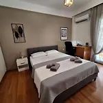 Cozy In The Center *