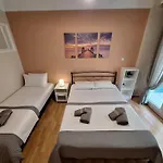 Cozy In The Center *
